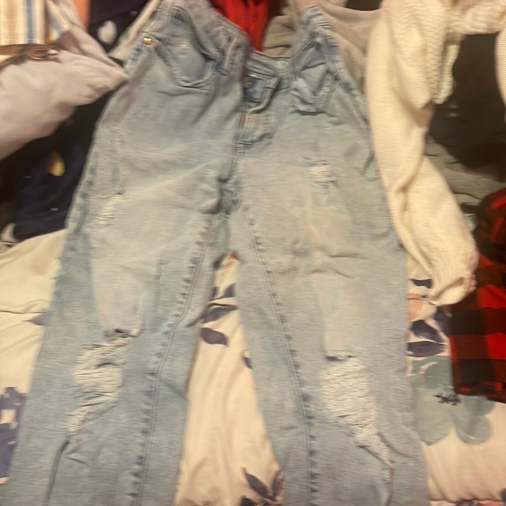 Im trying to take as many things as i have from my closet i no longer have space